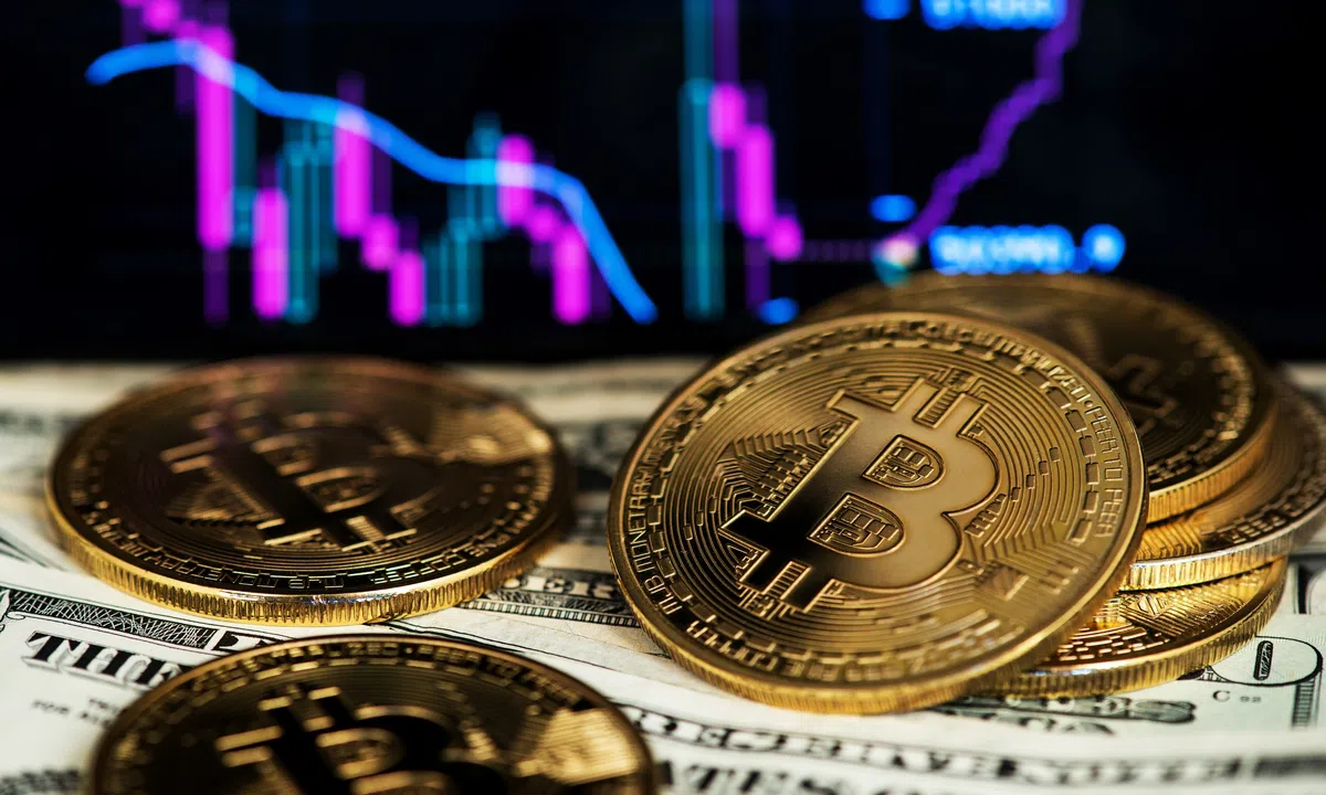 Bitcoin Back Down To $43,000 Mark as NuggetRush Presale Takes Off