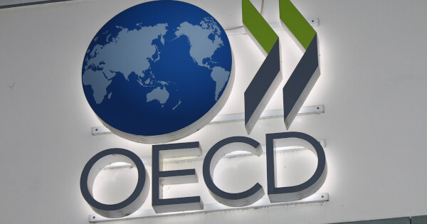 Sean Patrick Maloney's OECD Role Amidst Crypto Advisory Background