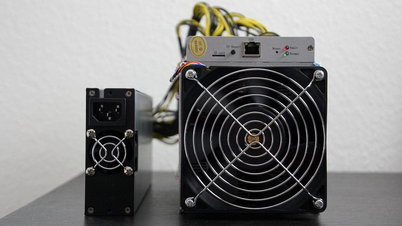 From Teraflux to Antminer: Exploring the Top ASIC Bitcoin Mining Rigs on the Market Today